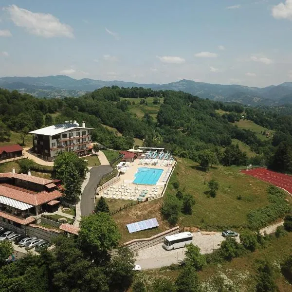 Panorama Family Hotel, hotel em Zlatograd