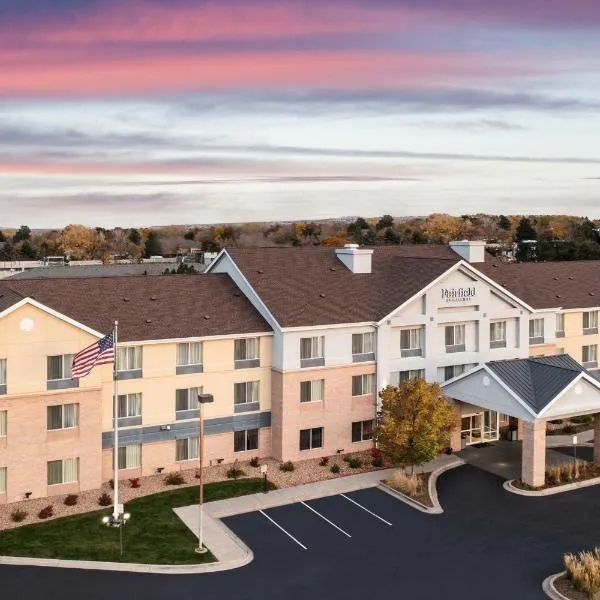 Fairfield Inn & Suites by Marriott Denver Aurora/Medical Center, хотел в Аурора