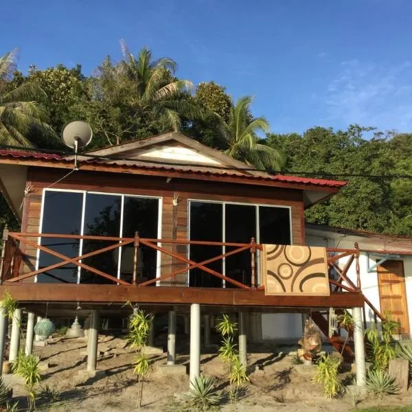 Wild Pasir Panjang, hotel di Pantai Cenang