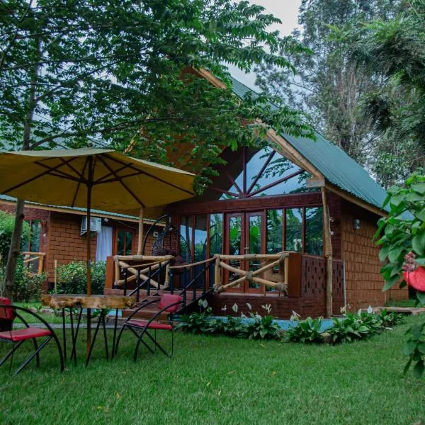 Shose Chalets, Farmhouse & Campsite โรงแรมในโมชิ