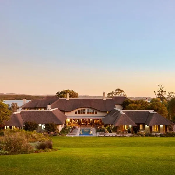 The Thatch House Boutique Hotel, Hermanus, hotel di Hermanus