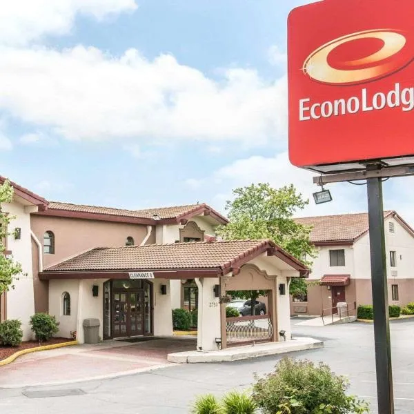 Econo Lodge, khách sạn ở Portage