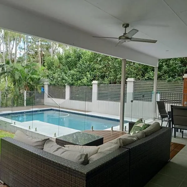 Adorable Private 2 bedroom Guest Suite + pool, hotel din Brisbane