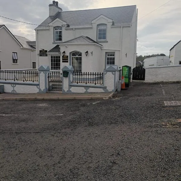 Ardhill House The Diamond, in the Heart of Ardara Town , F94 C7X9, hotel en Ardara