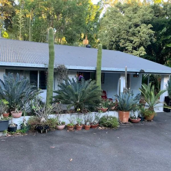 Ancient Gardens Guesthouse & Botanical Gardens, hotel din Maleny