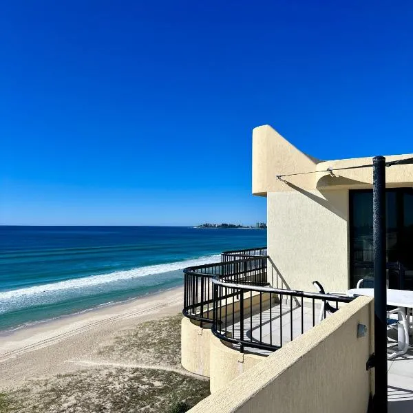 Two Bedroom Ocean View Penthouse at Pelican Sands, hotel en Gold Coast