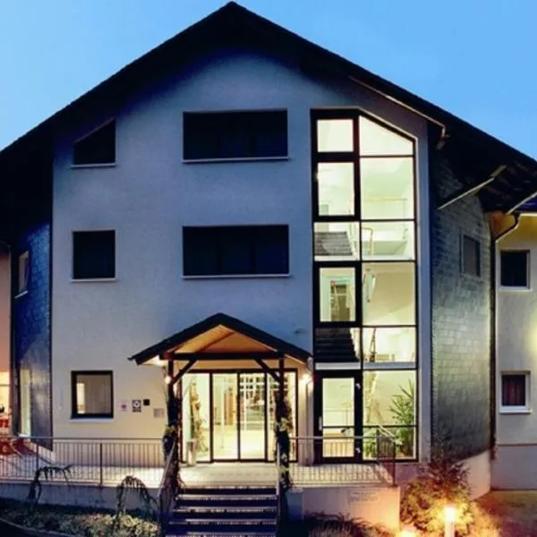 Hotel Am Wald -GARNI-, hotell sihtkohas Ilmenau