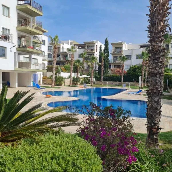 DANAOS 2 COMPLEX APARTMENT - By IMH Travel & Tours, hotelli Pafoksessa