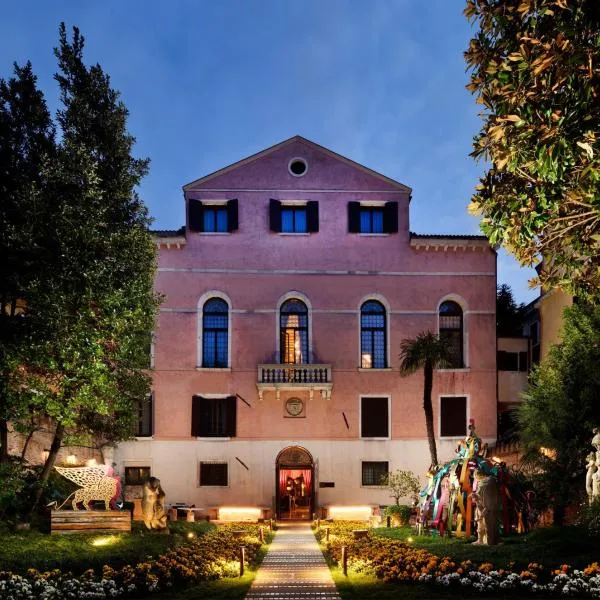 Palazzo Venart Luxury Hotel, hotel u gradu La Giudecca