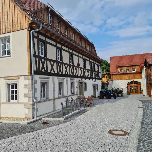 Lerchenberghof - barrierefreies Familien Landhotel mit FeWo, FeZi - Spielplatz Reiten Segway PT und mehr, מלון בציטאו