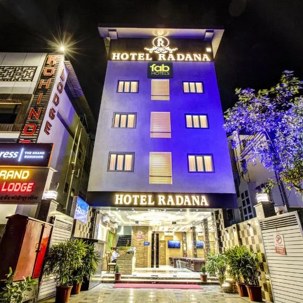 Hotel Radana Vashi Navimumbai, ξενοδοχείο σε Nerul