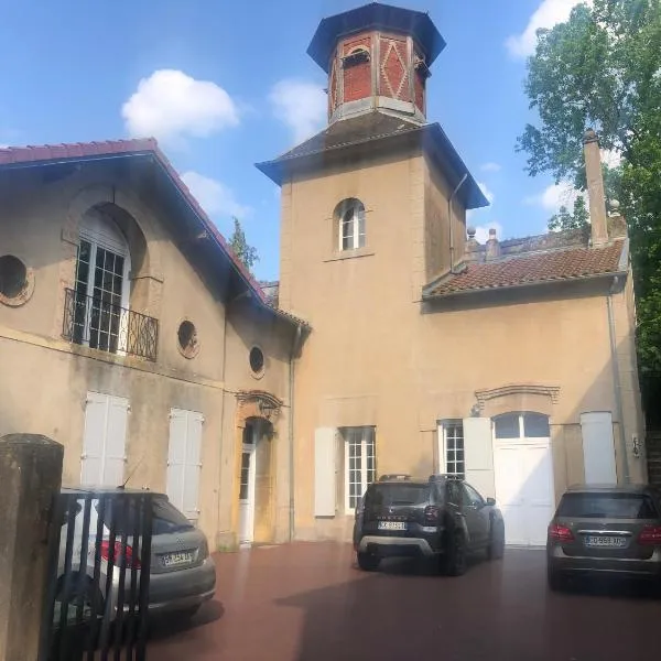 Metz-sud - Appartement 120 m2 dans maison du XVIII - Jouy aux Arches entre Nancy et Luxembourg - Proximité toutes commodités, ξενοδοχείο σε Jouy-aux-Arches