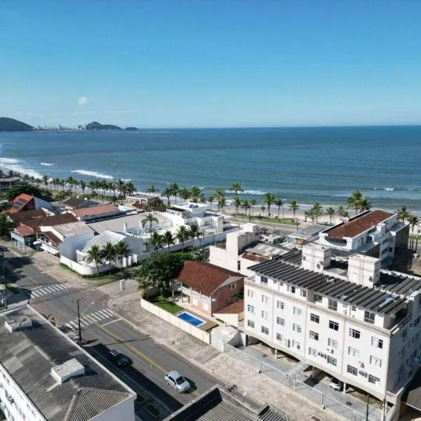 Guaratuba praia central- pé na areia, hótel í Guaratuba