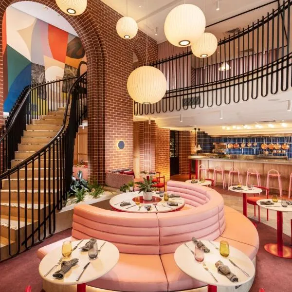 Hotel Indigo Adelaide Markets, an IHG Hotel، فندق في أديلايد