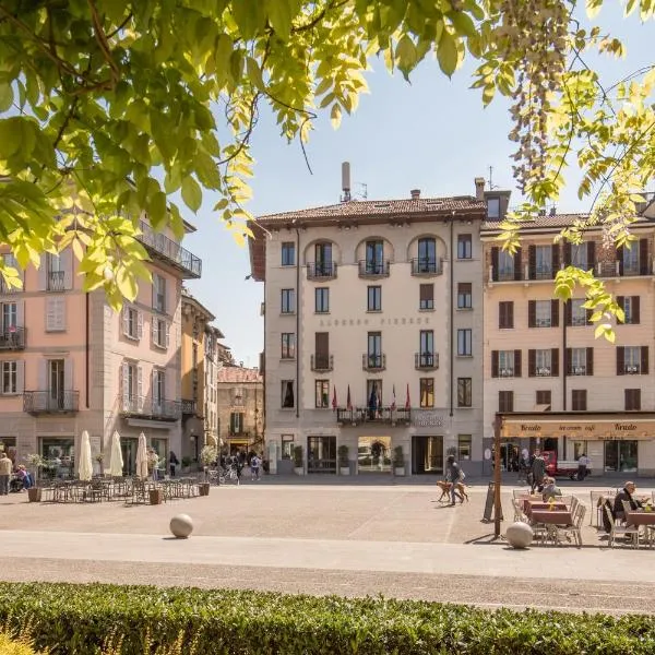 Albergo Firenze โรงแรมในโกโม