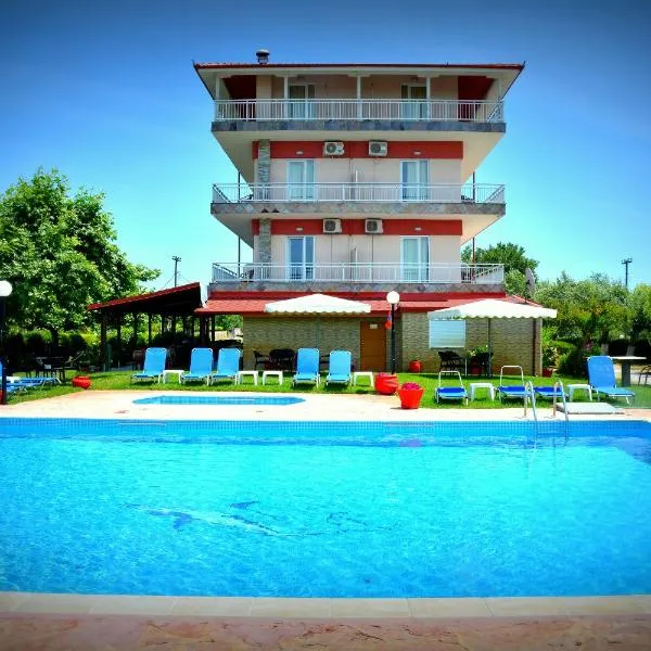 Denis Hotel and Bungalows, hotel u gradu Korinos