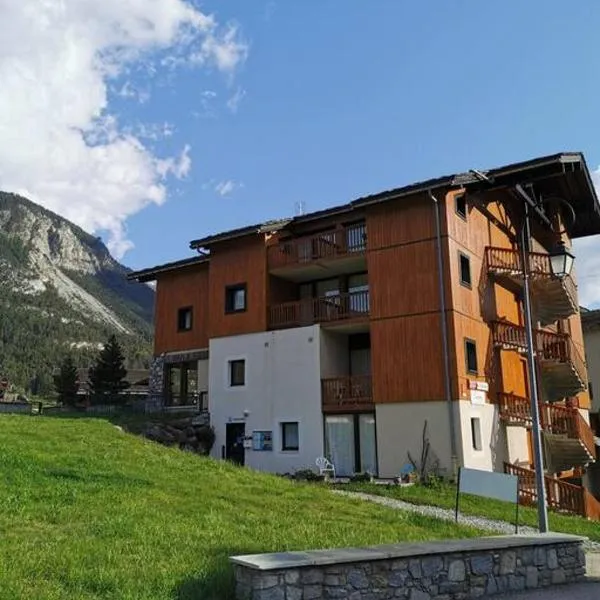 Appartement Termignon Val Cenis, hotel di Lanslebourg-Mont-Cenis