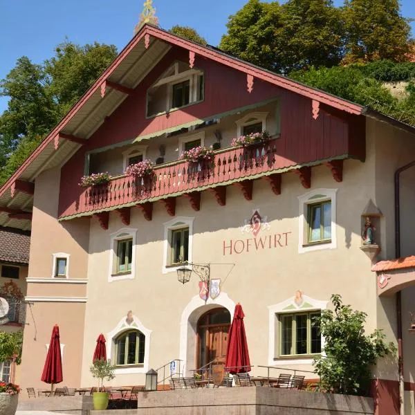 Hotel Hofwirt Neubeuern โรงแรมในบัดไอบ์ลิง