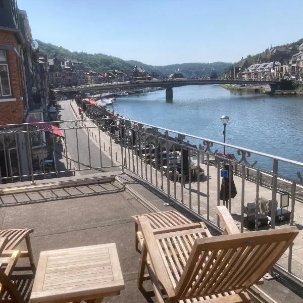 Les Terrasses de Sax, hotel v destinaci Dinant