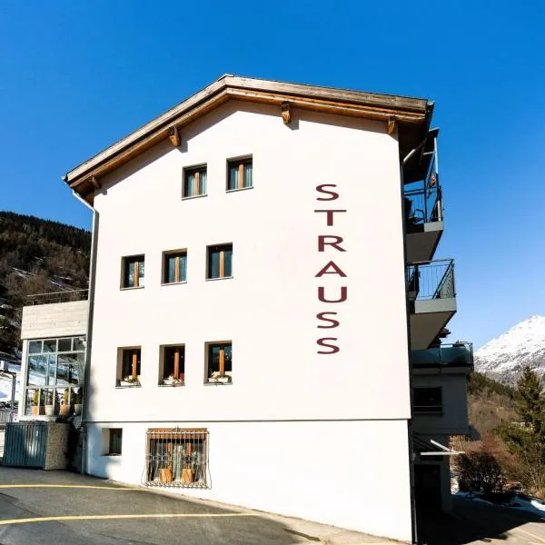 Kulinarik & Geniesser Hôtel STRAUSS, khách sạn ở Fiesch