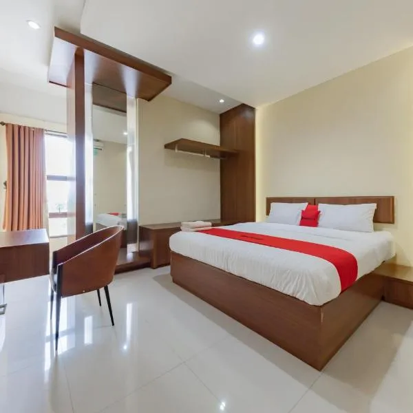 RedDoorz Syariah near Alun-Alun Pelabuhan Ratu, hotel em Sukabumi