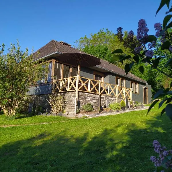 Chalet la Liresse: Rochehaut şehrinde bir otel