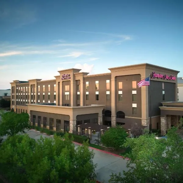 Hampton Inn & Suites Dallas-DFW Airport Hurst, hotel din Hurst