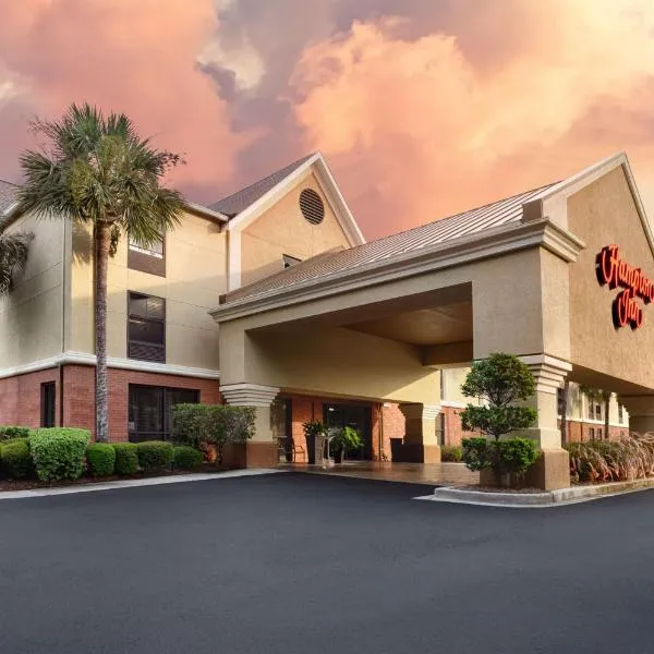 Hampton Inn Pawleys Island: Pawleys Island şehrinde bir otel