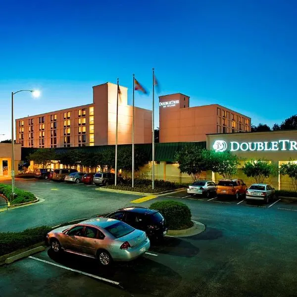 DoubleTree by Hilton Baltimore - BWI Airport، فندق في غلين بورني