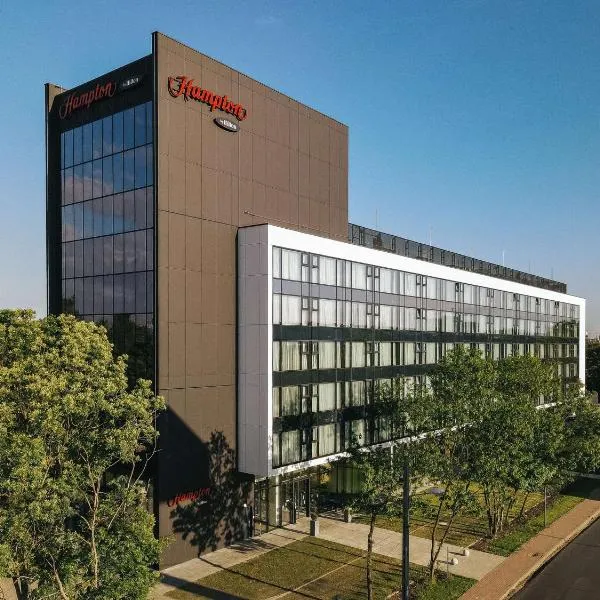 Hampton By Hilton Warsaw Reduta, hotel en Nowy Dwór Mazowiecki