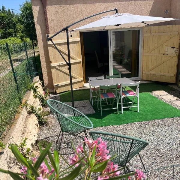 Studio tout équipé à la nuitée ou plus,proche aéroport Bastia, hotel i Lucciana