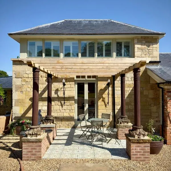 Normanton Park House - Luxury Rutland Water Home, hotel u gradu 'Oakham'