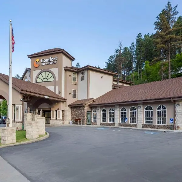 Comfort Inn & Suites Mt Rushmore, hotel v mestu Keystone