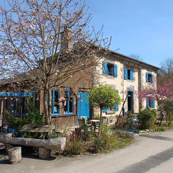 Ille Flottante, Maison éclusière et hébergements insolites sur le canal, hotel di Saint-Symphorien