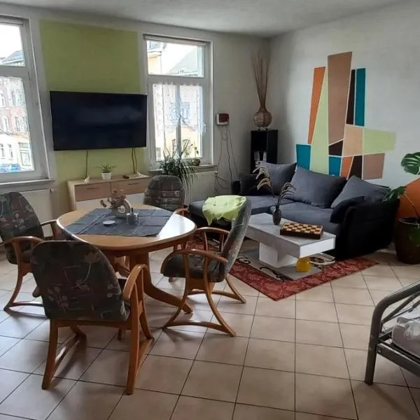 Ferienwohnung Perse, hotelli kohteessa Lengenfeld