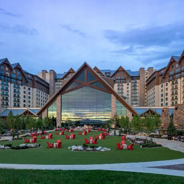 Gaylord Rockies Resort & Convention Center, מלון באורורה