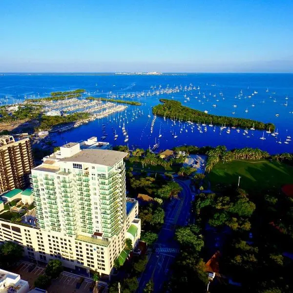 iCoconutGrove - Luxurious Vacation Rentals in Coconut Grove, hotel in Miami