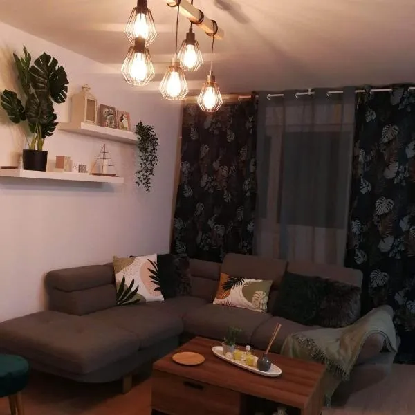 Bel appartement familial – hotel w mieście Cenon