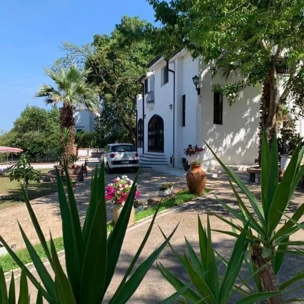 FONDAZIONE VILLA POINT ONLUS, hotel in San Felice Circeo