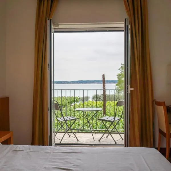 Hotel Mavino, hotel din Sirmione