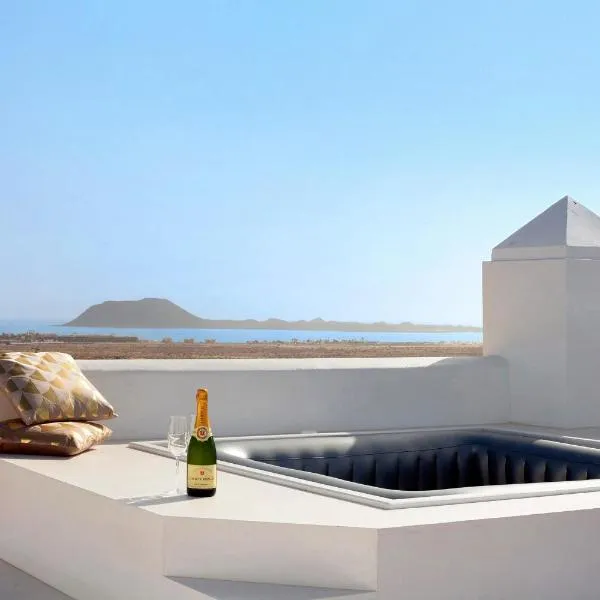 Luxury Ocean View - Carpe Mundi, hotel em Corralejo