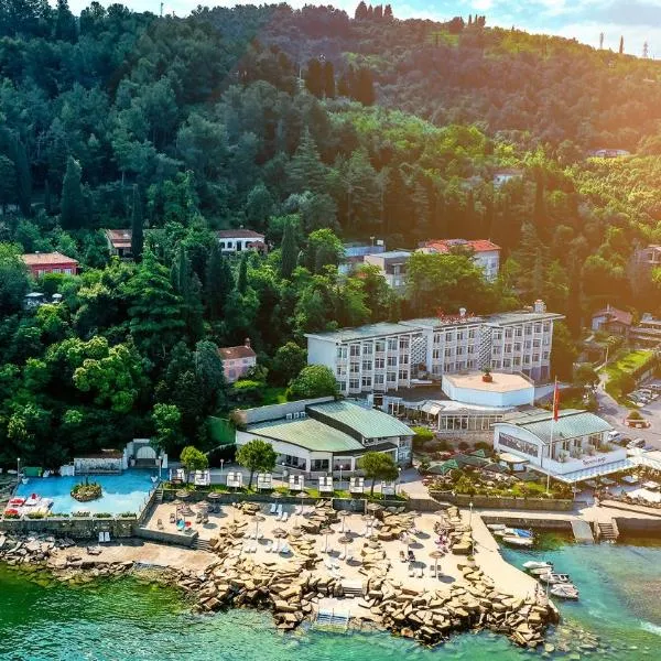 Barbara Piran Beach Hotel, hotel em Piran