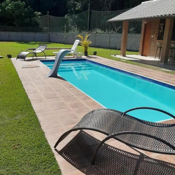 Chalés Bem-me-quer Itaipava, hôtel à Petrópolis