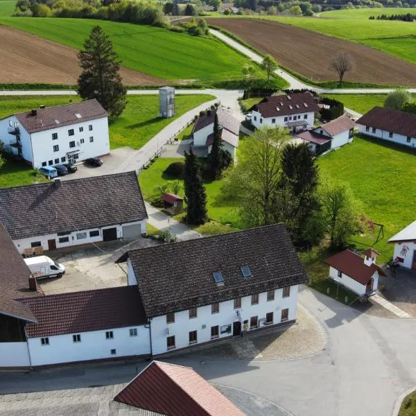 Pension Stanek, hotel u gradu 'Deggendorf'