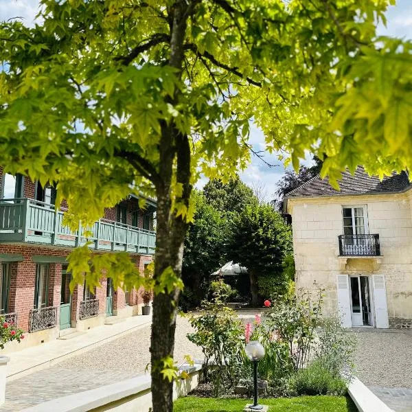 LA DEMEURE, hotel in Persan