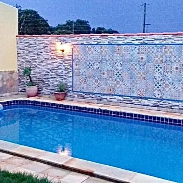 Vila agradável e confortável com piscina, Hotel in Pirenópolis