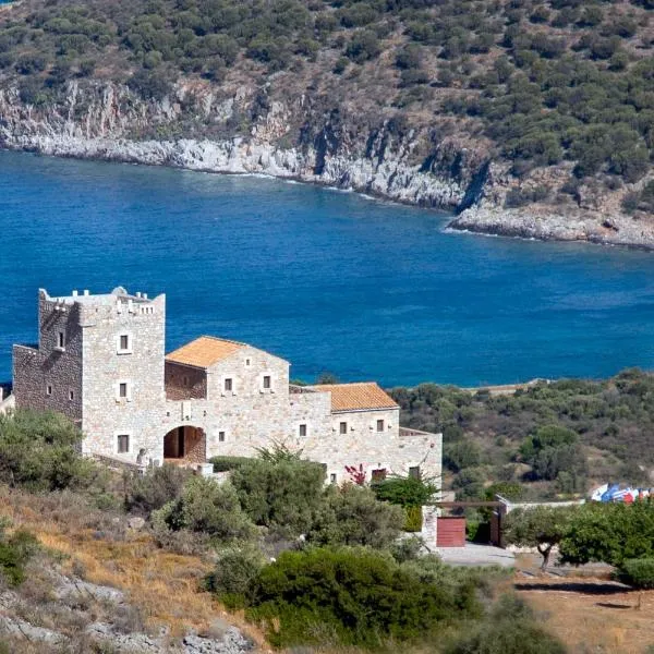 Focalion Castle Luxury Suites, hotel v destinácii Gytheion