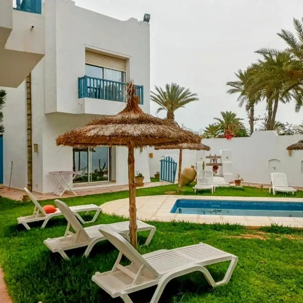 VILLA Mezraya à 500 m de la plage - DJERBA, hótel í Mezraya