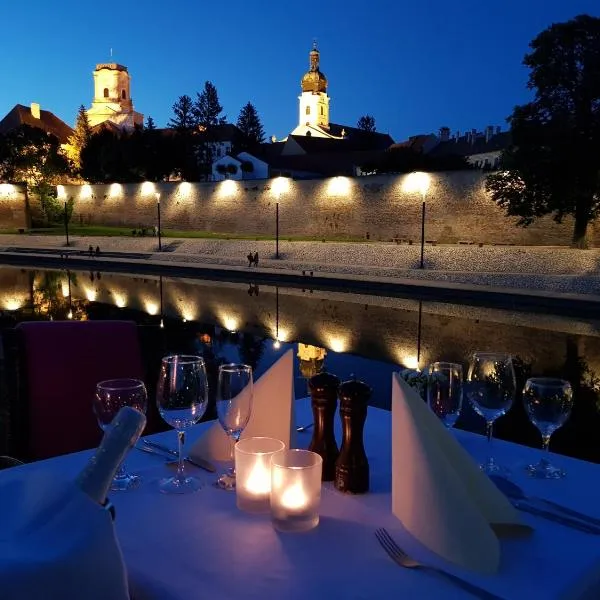 Hotel ICON, hotel di Gyor