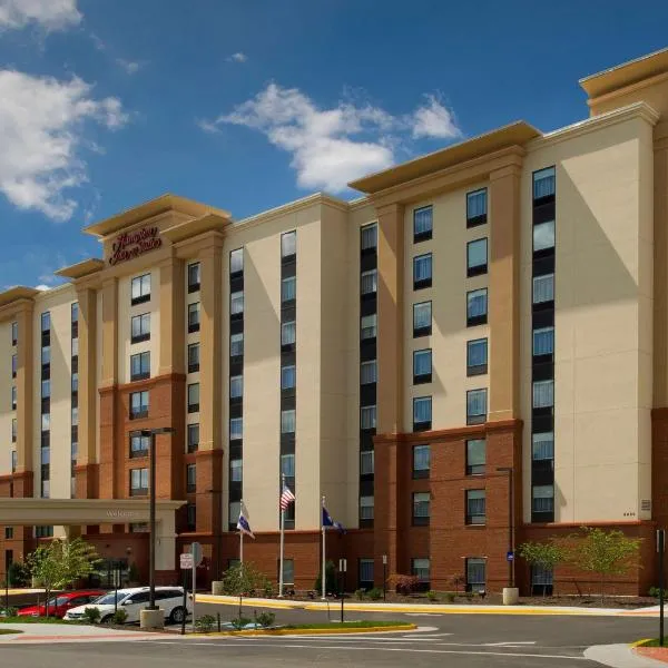 Hampton Inn & Suites Falls Church, hotel u gradu Springfild